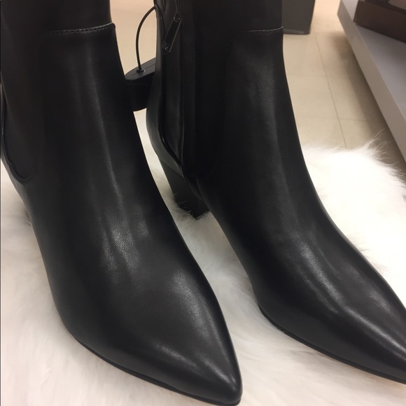 One size left🖤Sam Edelman Booties🖤 - Picture 5 of 8